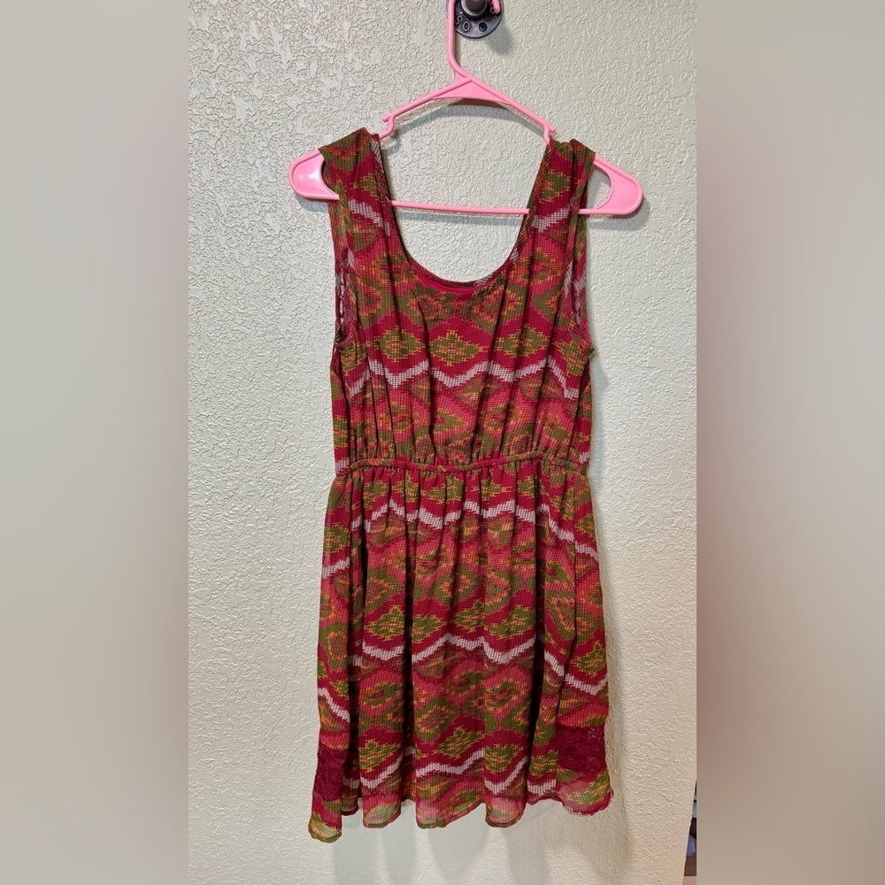 Band of Gypsies Red and Green Patterned Dress - Picture 3 of 3